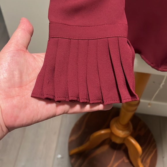 Loft Burgundy blouse - Picture 2 of 6